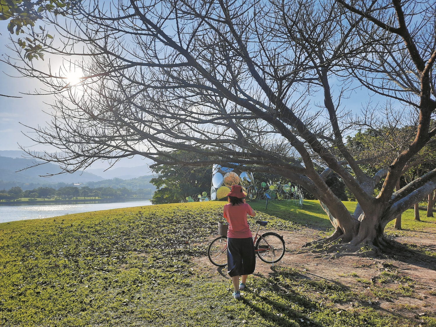 大波池畔處處有著讓人佇足留影的美景／王雅筠 攝