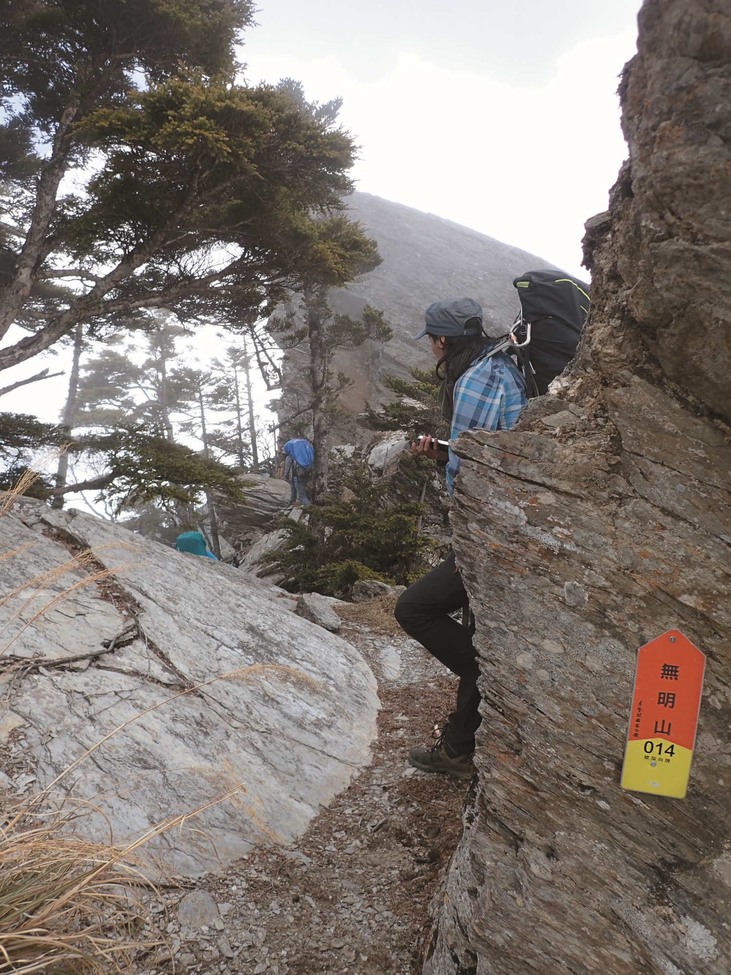 路標由志工進行掛置與維護/太管處 提供