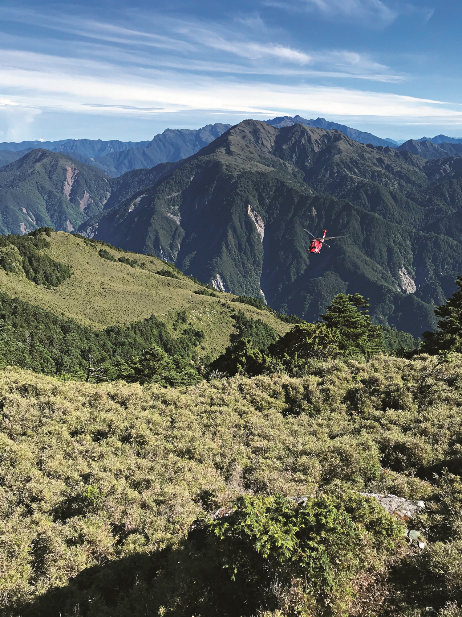 直升機救援並非萬能,登山者得先學會自救才能等到他救到來/葉兆擁 提供