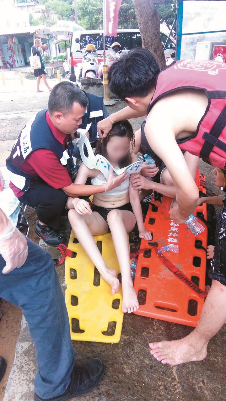 當年南灣長泳活動事故，在各單位與居民通力合作下化解可能的災難／墾管處 提供