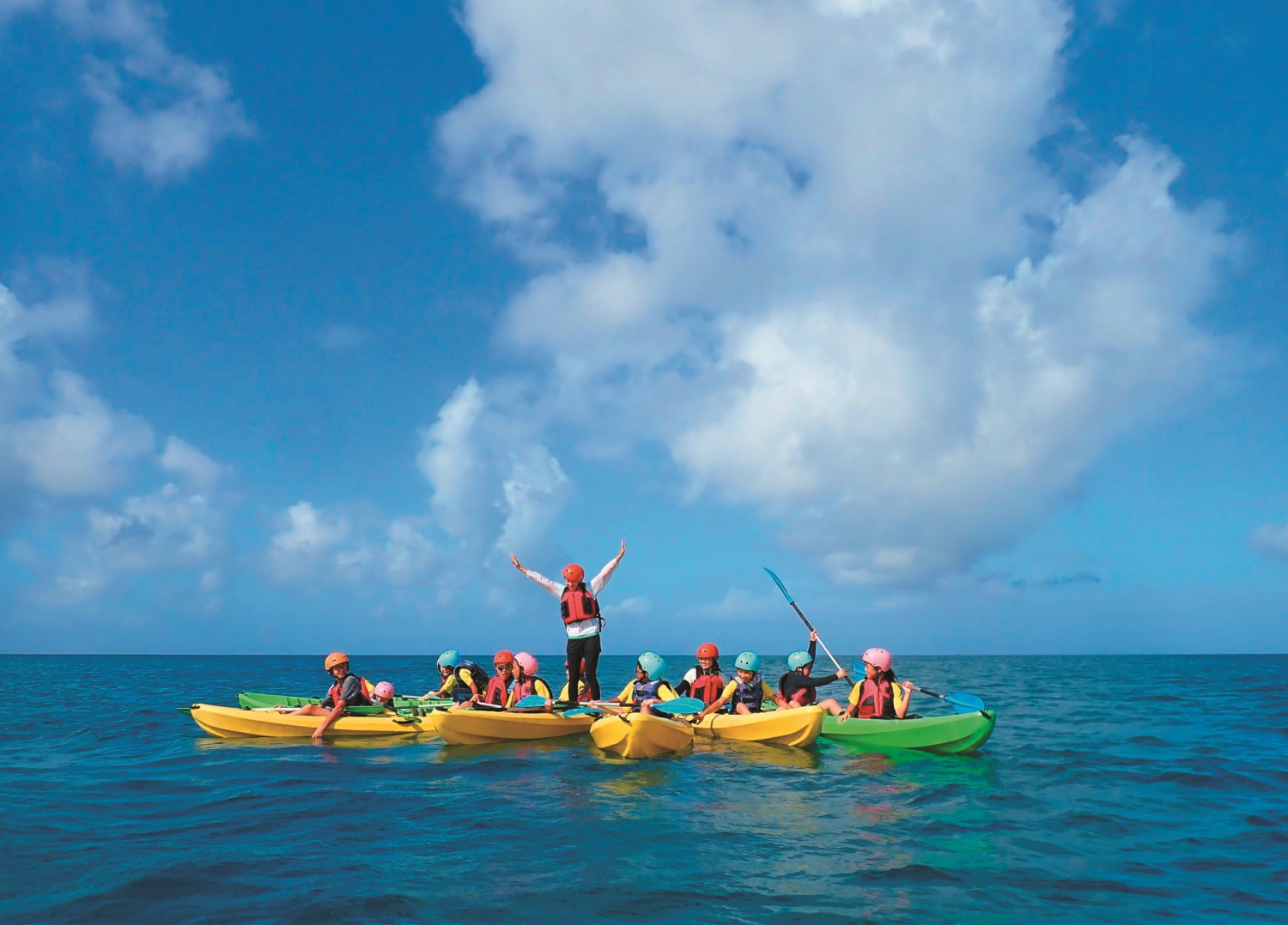 人文采風-涼夏輕舟月牙灣