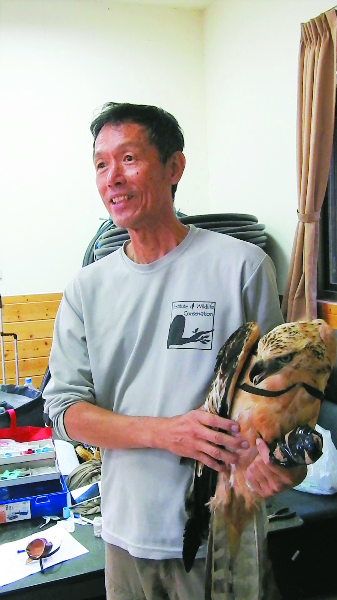 孫元勳手上的熊鷹是能夠捕捉山羌的山中猛禽/孫元勳 提供