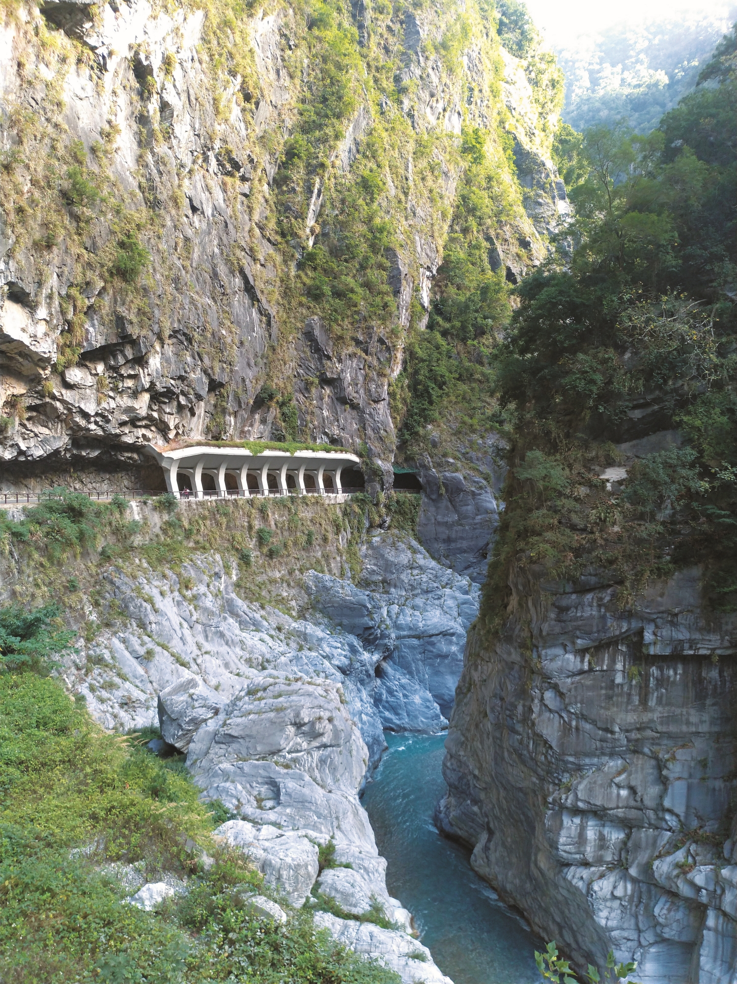 許多人選擇新城車站作為終點站，是為了拜訪太魯閣舉世無雙的地景／楊越涵 攝