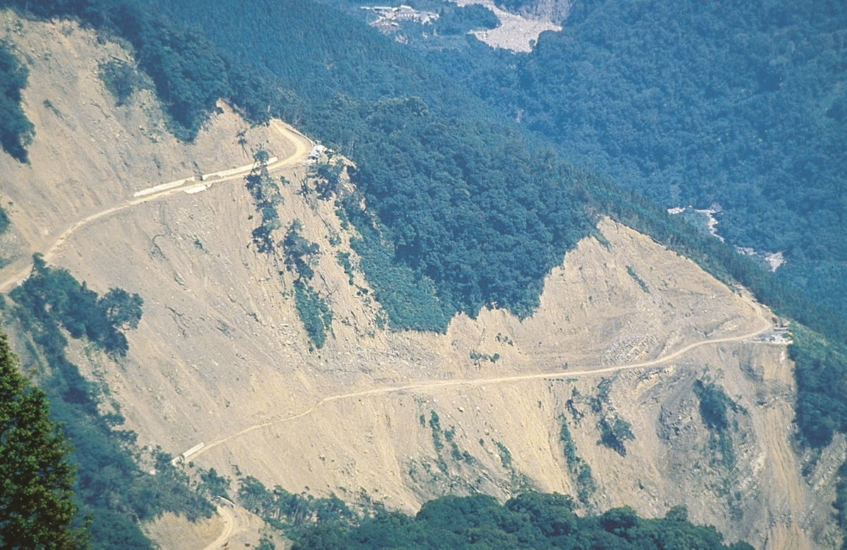 透過現勘親眼看見工程對大地帶來的衝擊／內政部營建署 提供