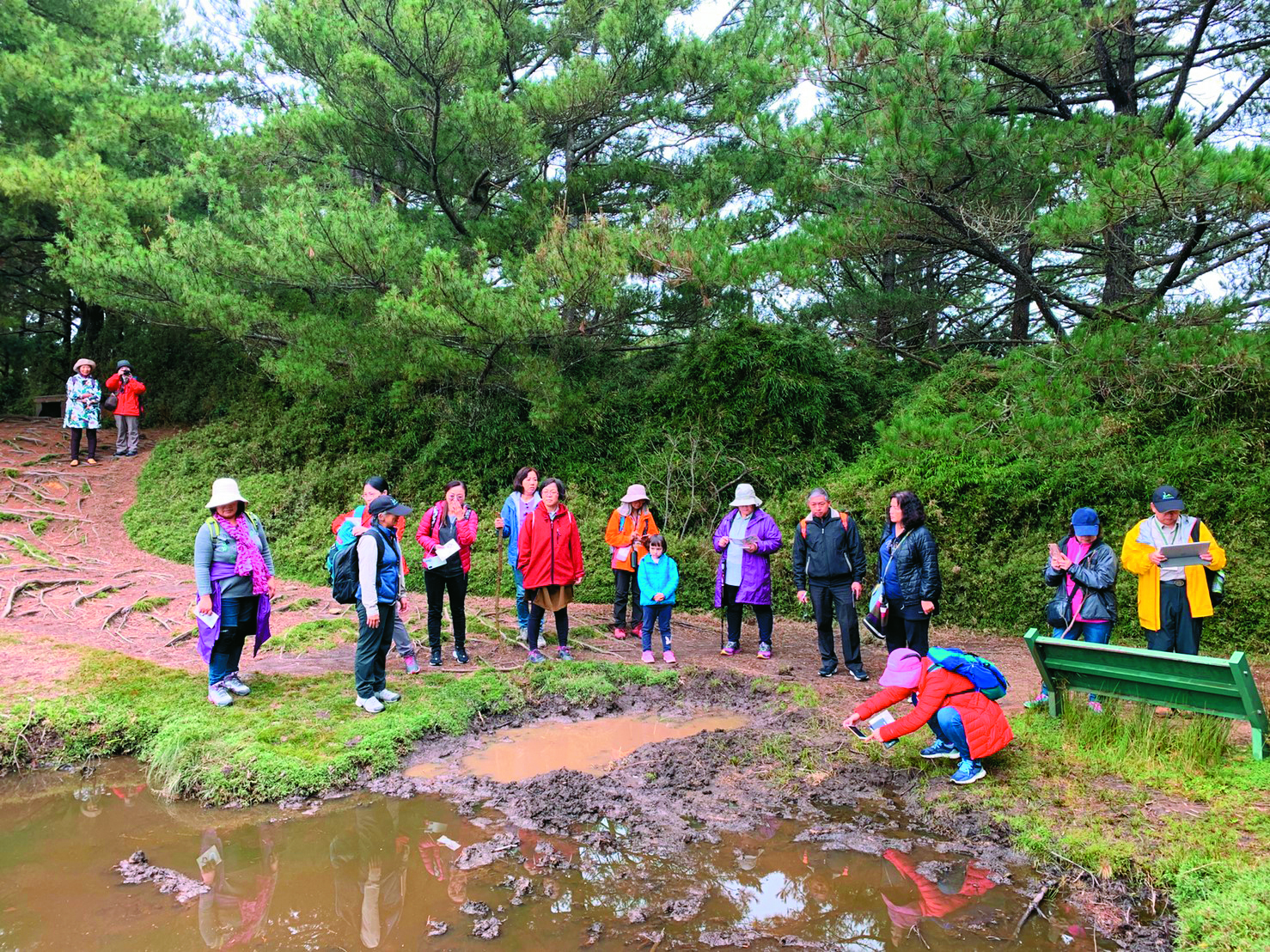 「猴你在一起」、「塔塔加的詠嘆調」、「熊愛玉山」及「登山教育」等環境教育課程