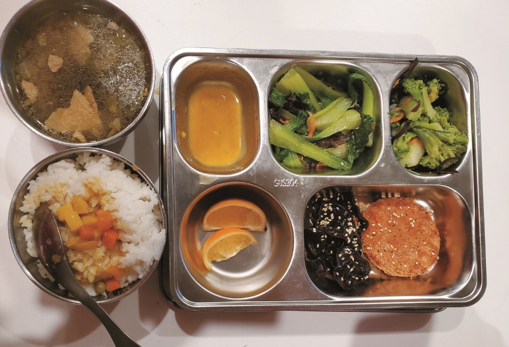 排雲山莊素食餐點／玉管處 提供