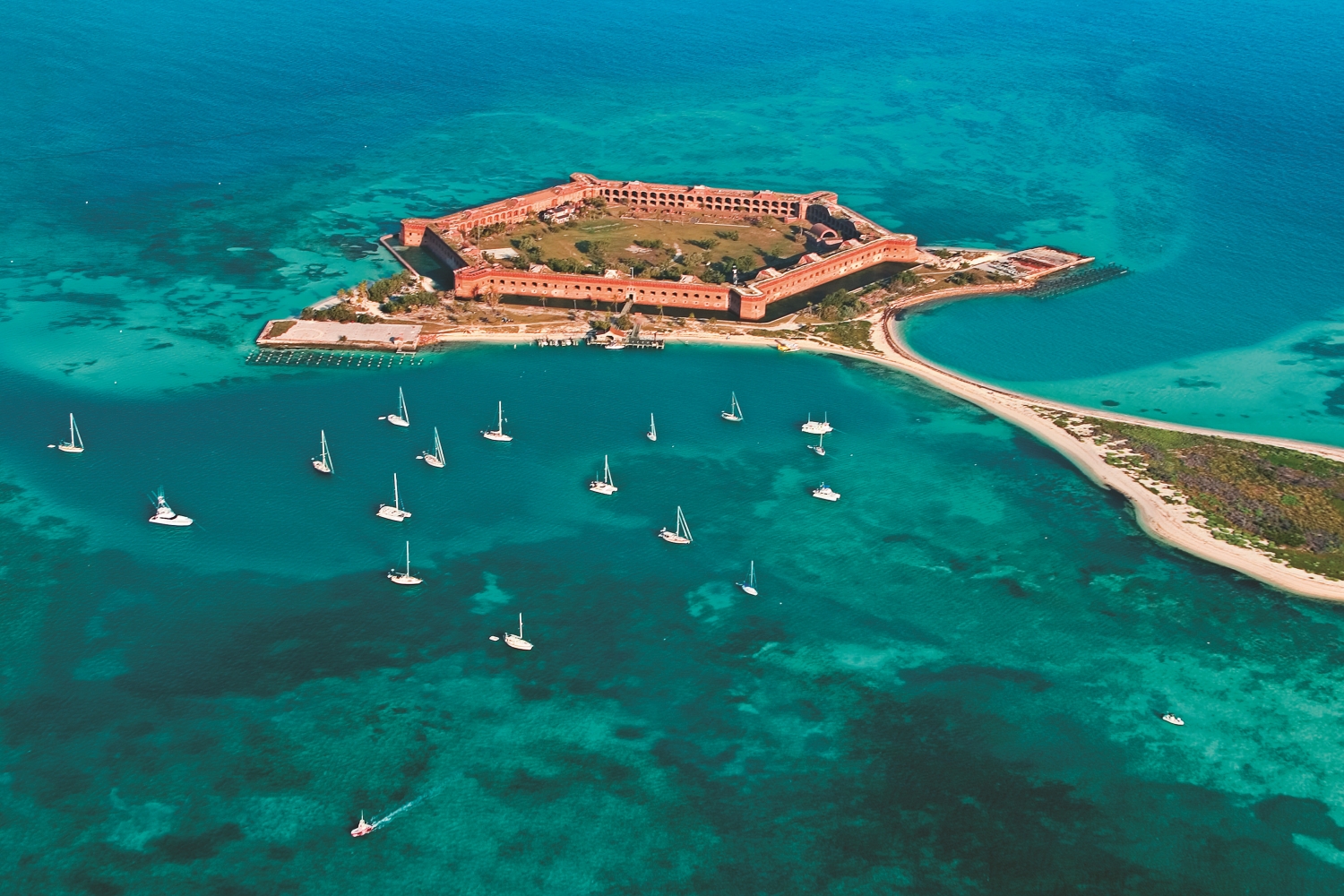 海島的生態系統與人類社會同樣受到氣候暖化的威脅／ Varina And Jay Patel 提供｜ Dreamstime.com