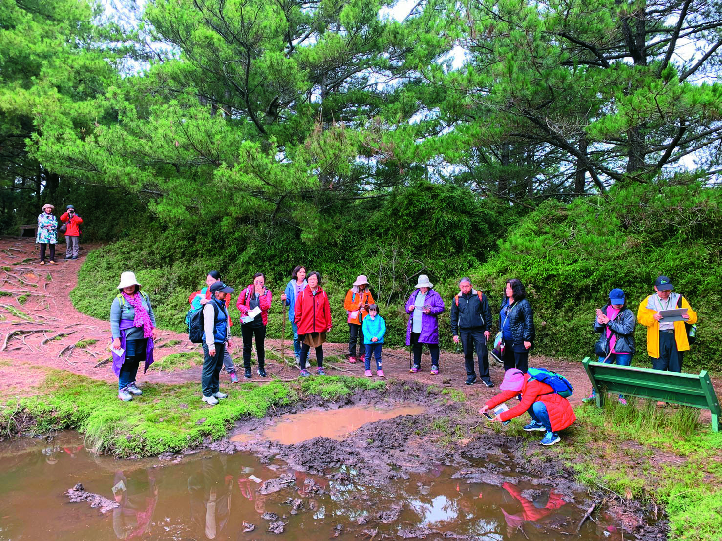 「猴你在一起」、「塔塔加的詠嘆調」、「熊愛玉山」及「登山教育」等環境教育課程