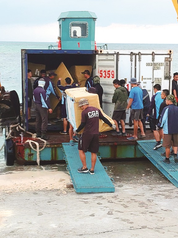 ｜島上生活物資的運補／鄭秋霞 攝