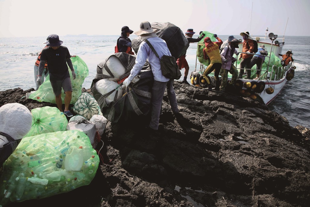 ｜吳明翰運用自己熟悉的鏡頭語言，寫下與澎湖南方四島的相遇
