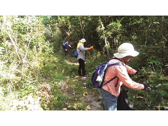 ｜居民一同調查、探勘古道路線／滿州鄉生態旅遊觀光促進會 提供