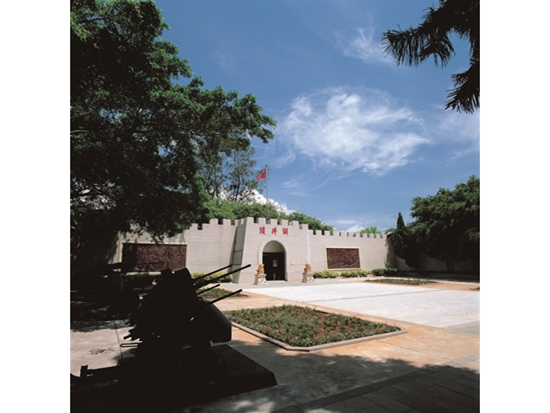 湖井頭距離廈門只有5,000 多公尺、曾作為心戰喊話基地，現為戰史館