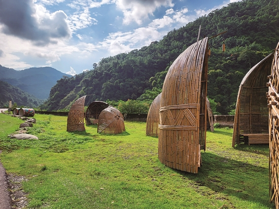 結合傳統竹編工藝的裝置藝術／邱怡瑄 攝