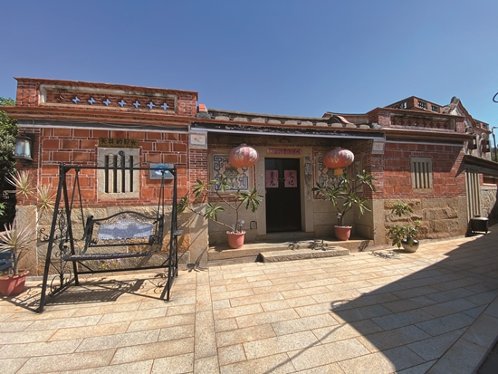 各地的聚落建築都是居民反映當地氣候條件與自然環境而生成／金管處 提供