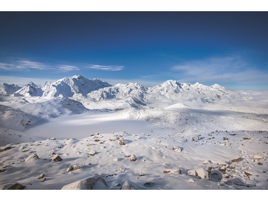 長年積雪的山頭
