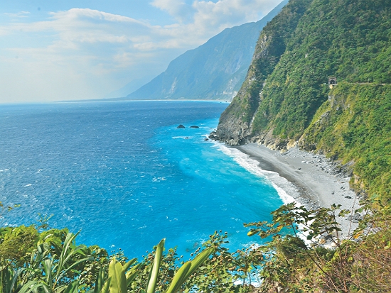 擋下崇德水泥專業區，避免清水斷崖景觀受影響／林茂耀 攝