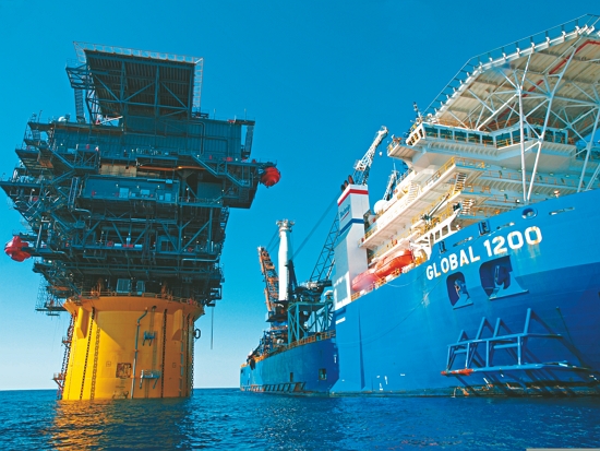 海洋所蘊藏的資源受到各國覬覦，成為引發國際衝突的重要原因／Gabe Raggio 提供