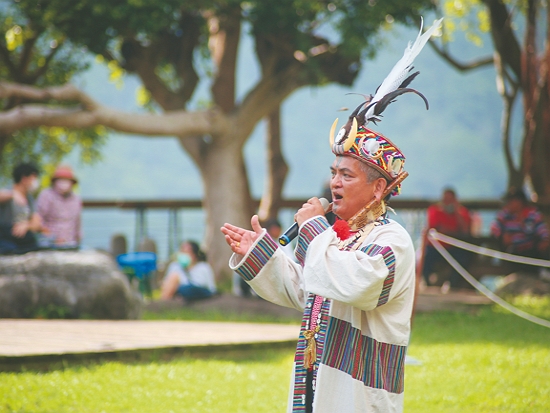 榮獲第18屆金曲獎最佳原住民語歌手獎的伊祭・達道參與演出／太管處 提供