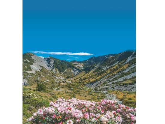 With the official opening of the National Park Service, Taiwan's national parks have reached a new milestone. Pictured: Nanhu Mountain Cirque. / Photo by Chin-Huang Lai