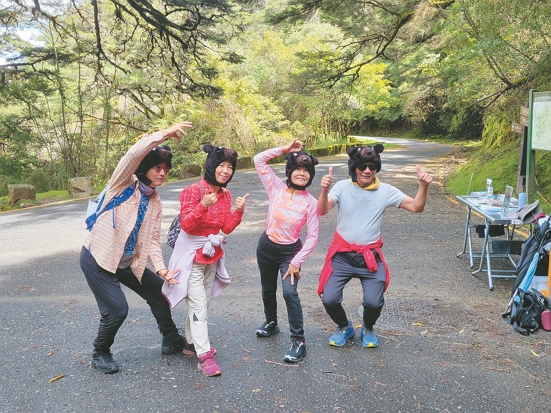 國家公園持續用創新、貼近民眾的思維傳遞國家公園魅力（圖為黑熊保育駐點解說站）／玉管處提供