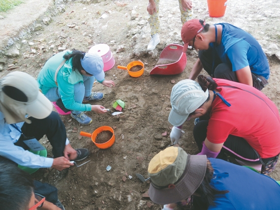 參與考古需要無比細心與耐心