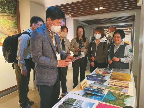 慶州國立公園代表團至陽明山國家公園參訪／陽管處 提供