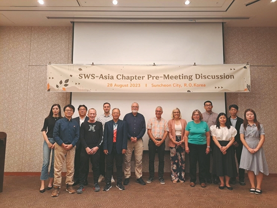 國際濕地科學家學會於韓國拉姆薩東亞中心齊聚一堂，探討垂直濕地／方偉達 攝