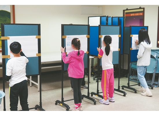 利用尋找假昆蟲訓練野外觀察的眼力
