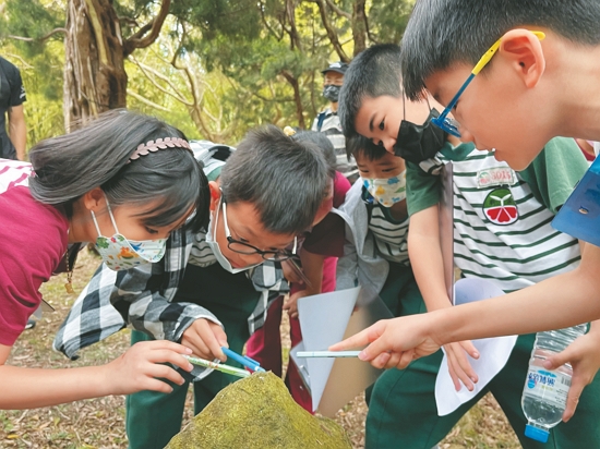 敏銳的觀察力是現今保育巡查員不可或缺的能力
