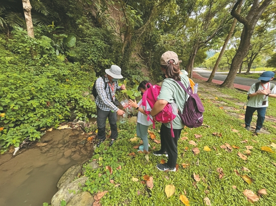 三代同遊國家公園──大手牽小手一起汶水摸魚去