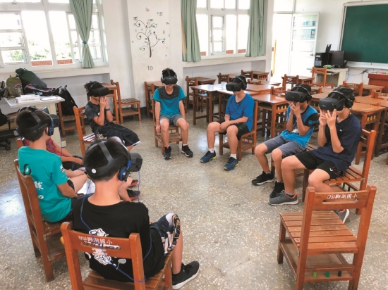 自管處帶著設備前進學校推廣／自管處 提供