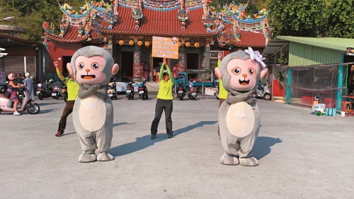 在壽山周邊熱門遊憩據點進行宣導快閃活動