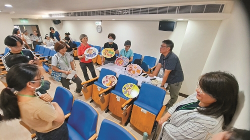 工作坊中各管理處人員熱烈討論處理人猴衝突的心法／太管處 提供