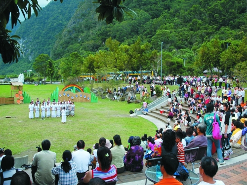 藉太魯閣部落音樂會展現太魯閣族樂舞之美