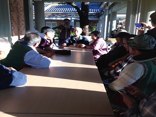 楊南郡老師(中)對古蹟遺址的付出，令人佩服不已。