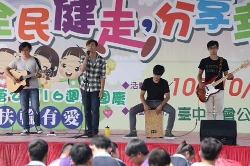 學生所帶來的精采演出(臺中都會公園提供)