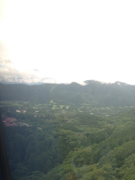 害羞的富士山躲進雲霧之中