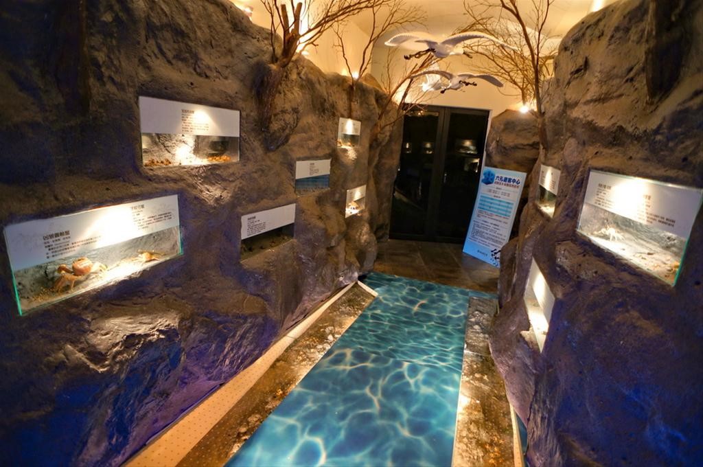 六孔遊客中心特色資源常設展示(台江國家公園管理處提供)
