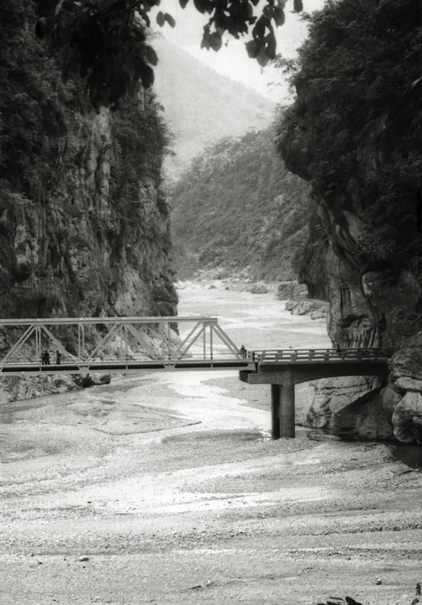 第1代長春橋 (太魯閣國家公園管理處提供)
