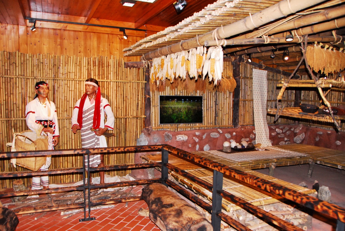 alt-太魯閣族織布、藤編和紋面-1