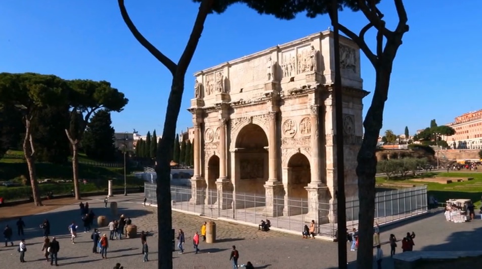 西方古代建築運用堅固耐久的石材建立房屋的構造，創造了神廟、教堂、競技場、凱旋門等一系列壯觀的建築(金門國家公園管理處提供)
