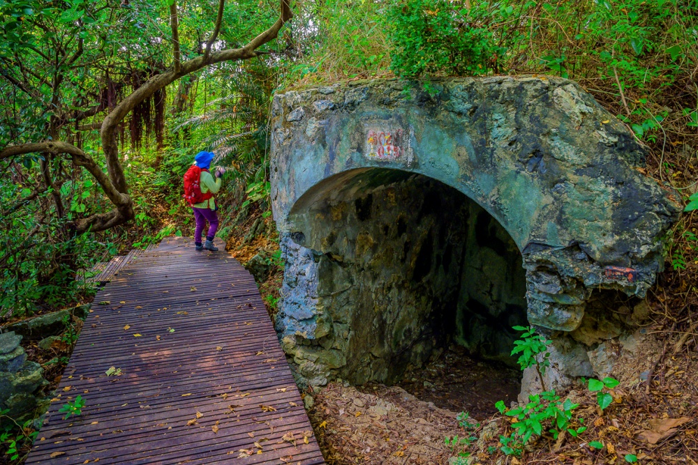 戰事營房遺址及步道(國家自然公園管理處提供)