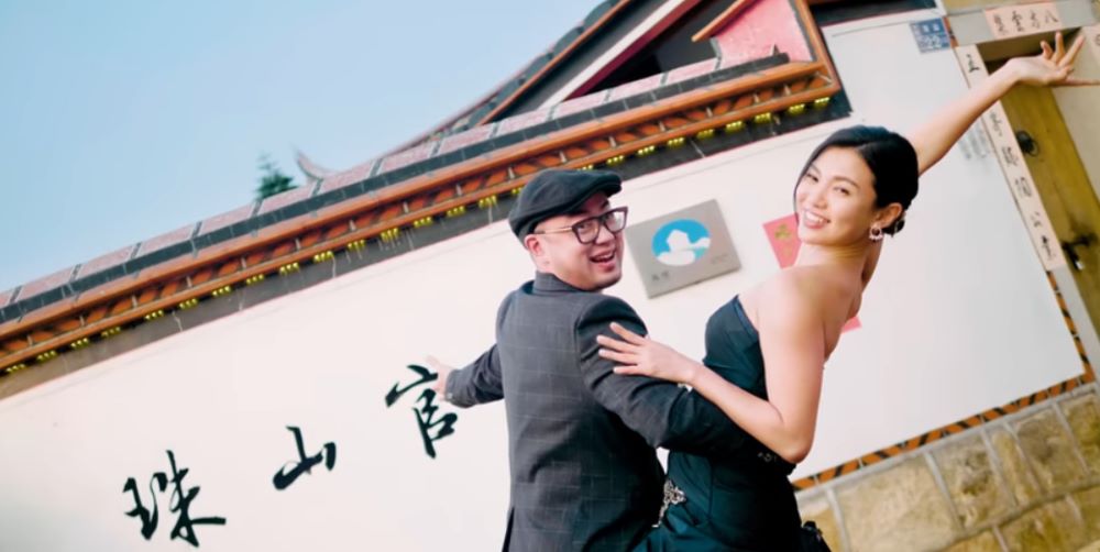 曾在金門當兵的男生，帶著妻子回金門拍婚紗照 (金門公園管理處提供) 