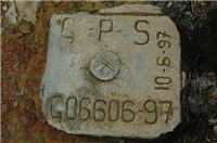 每公里處均有步道里程圖、休息亭、儲水槽、簡易公廁、GPS定位