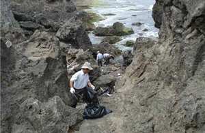 放流海膽，讓海洋資源生生不息/墾管處提供