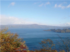 開闊寧靜的十和田湖/李柏壯攝