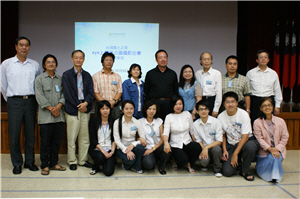 葉世文署長（右五）與所有評選委員合影／營建署提供