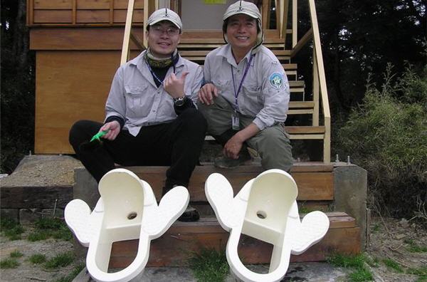 再辛苦也能有著可愛笑容。這群保育志工，是成就玉山之美的背後推手之一