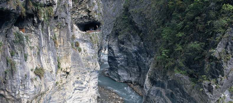 The picture shows the Taroko Gorge. A magnificent view of nature can be captured with a simple click of a camera, leaving no trace at all