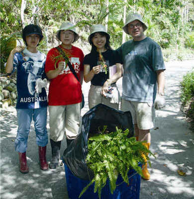 The 2004 working holiday was spent in establishing an ecological pond at the Lijia trail in Taitung
